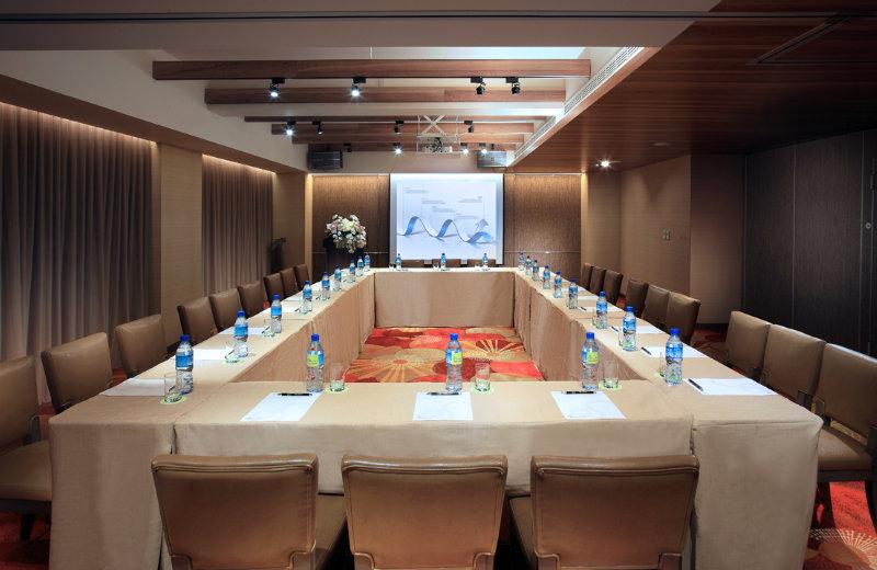 Park City Hotel Central Đài Trung Ngoại thất bức ảnh