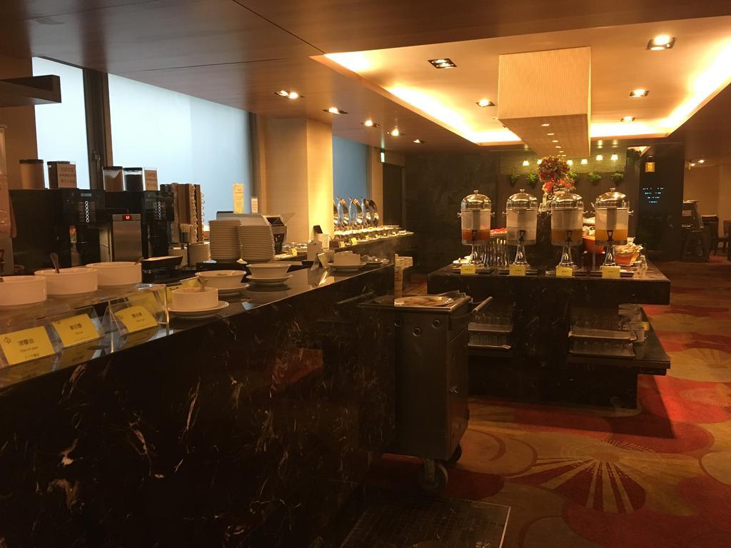 Park City Hotel Central Đài Trung Ngoại thất bức ảnh