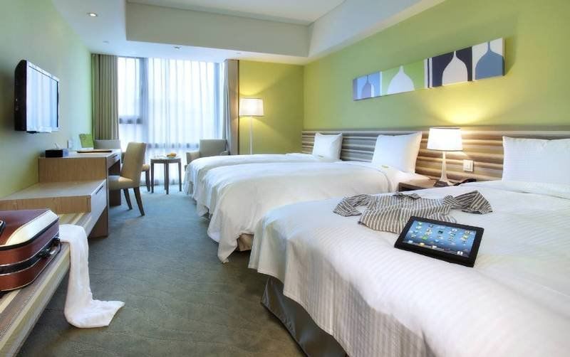Park City Hotel Central Đài Trung Ngoại thất bức ảnh