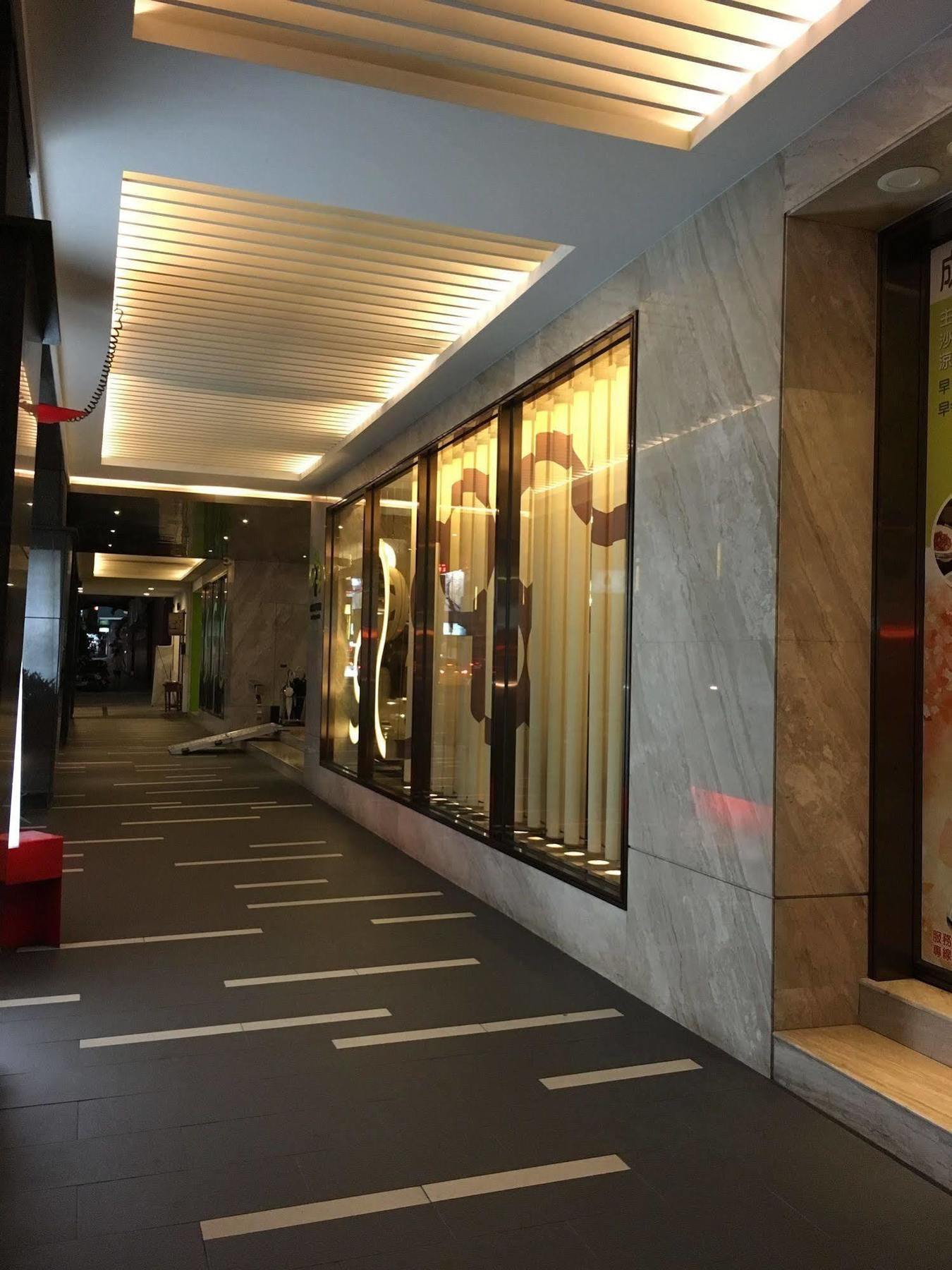 Park City Hotel Central Đài Trung Ngoại thất bức ảnh