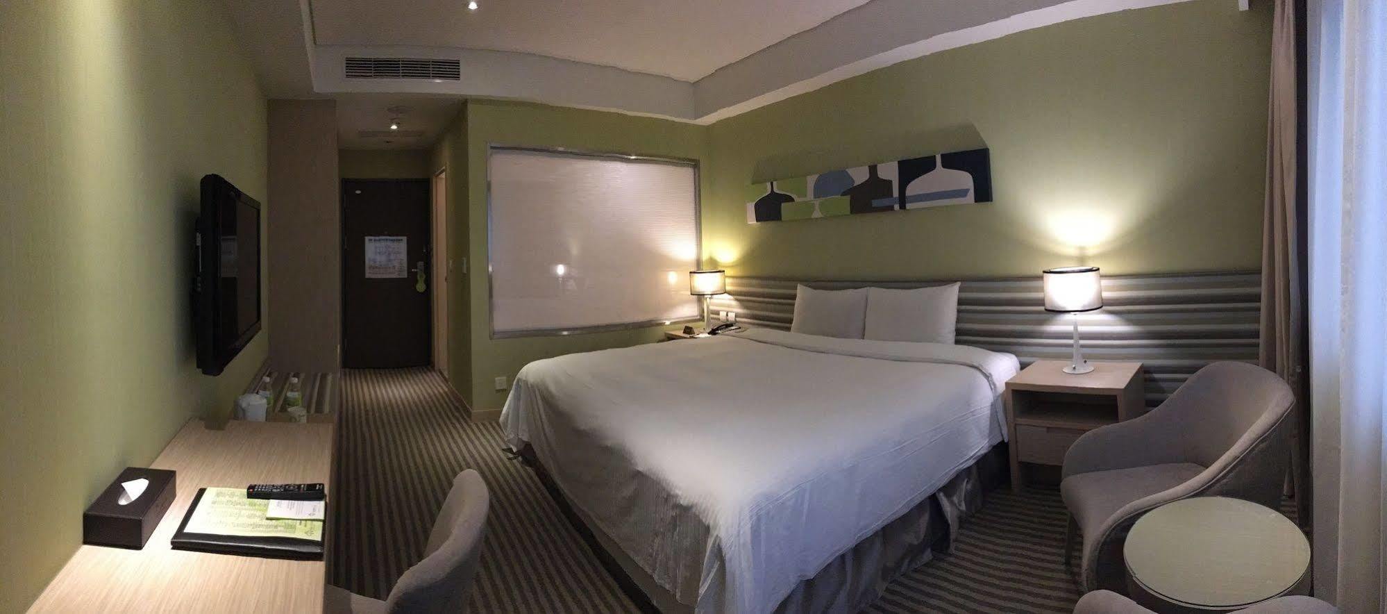 Park City Hotel Central Đài Trung Ngoại thất bức ảnh
