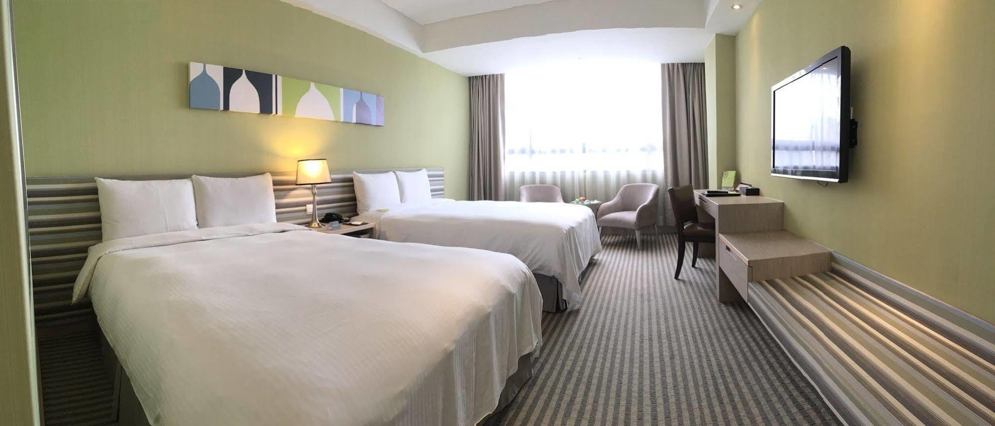 Park City Hotel Central Đài Trung Ngoại thất bức ảnh