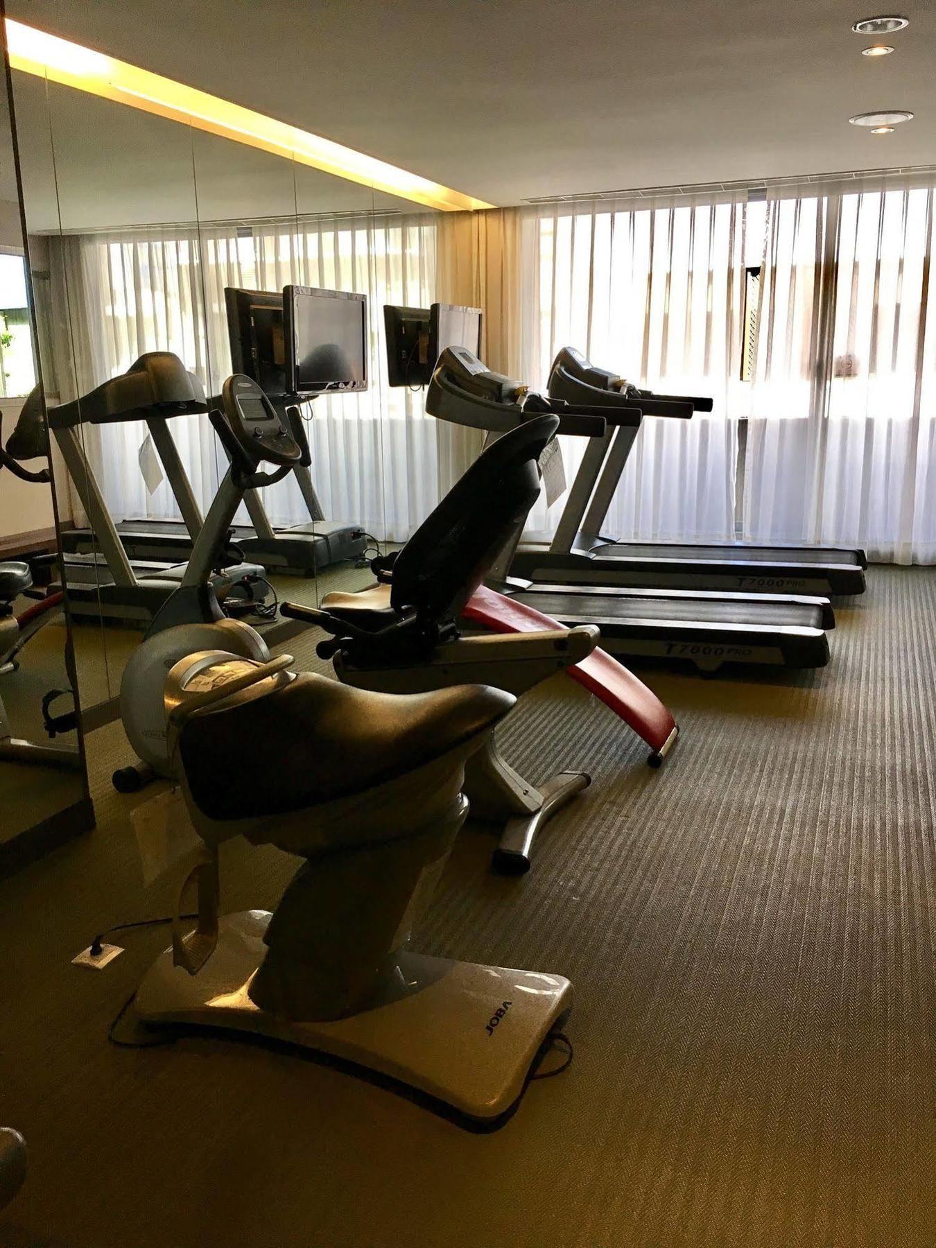 Park City Hotel Central Đài Trung Ngoại thất bức ảnh