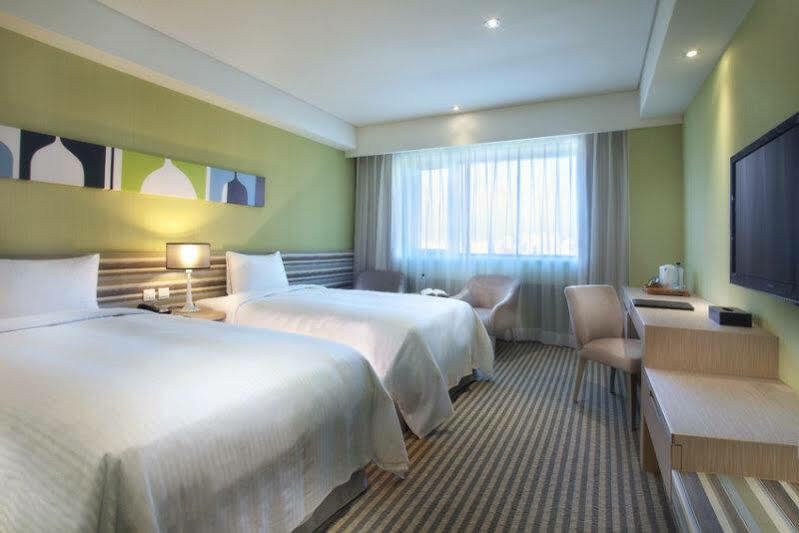 Park City Hotel Central Đài Trung Ngoại thất bức ảnh